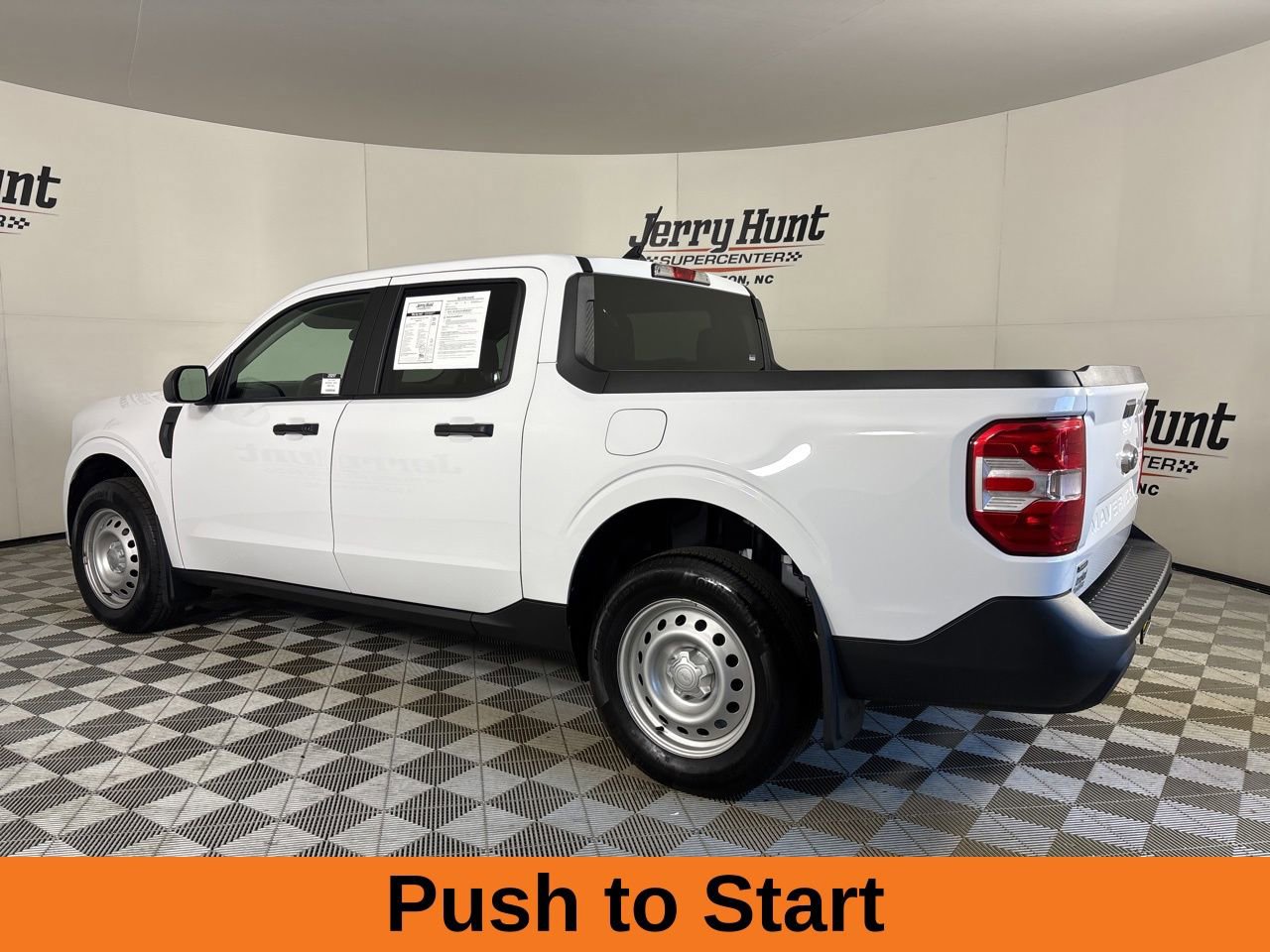 Used 2024 Ford Maverick XL image 7