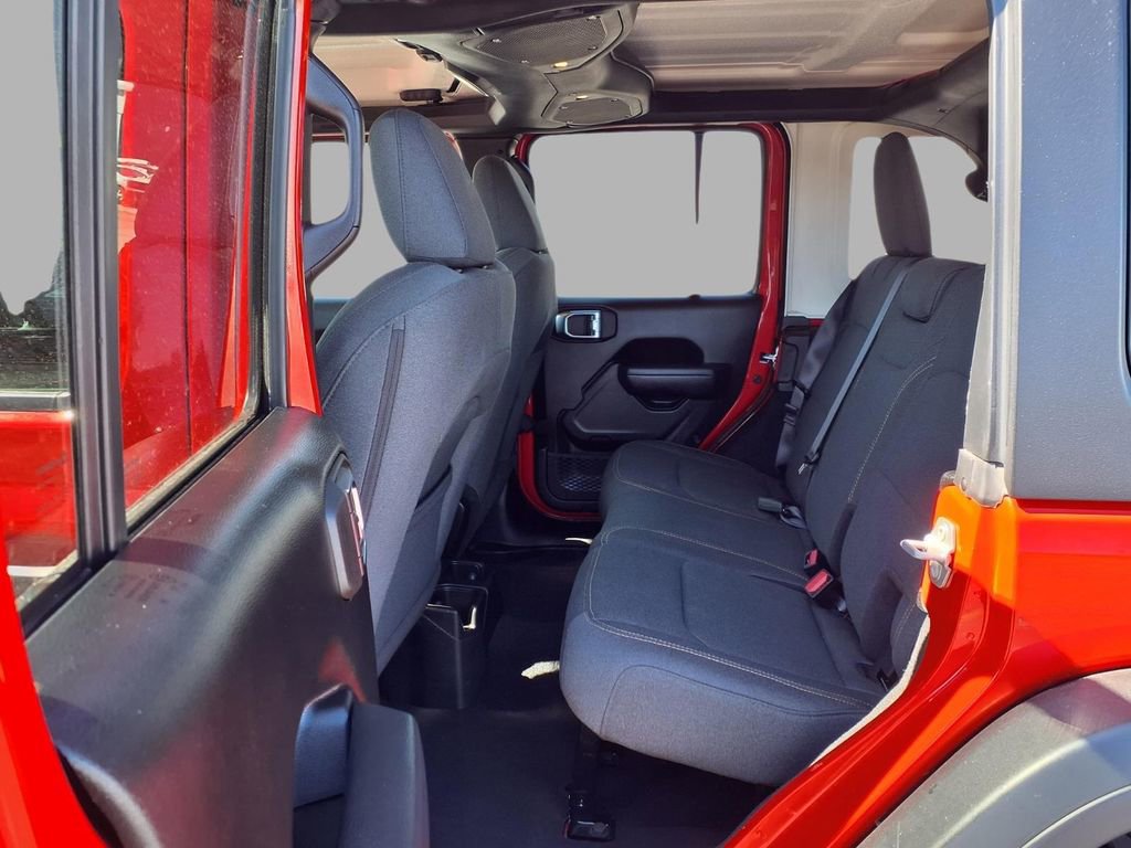Used 2025 Jeep Wrangler Willys image 24