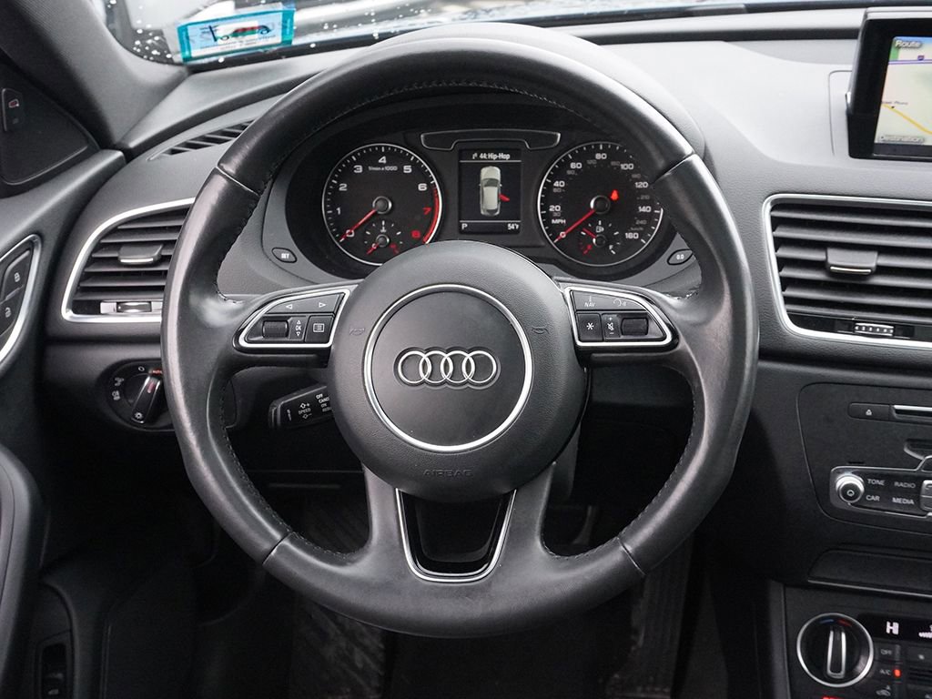 Used 2018 Audi Q3 2.0T Premium Plus w/ Premium Plus Package AWD/4WD image 40