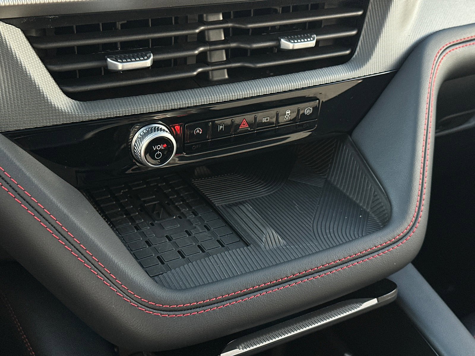 New 2025 Ford Explorer ST-Line w/ Premium Package image 31