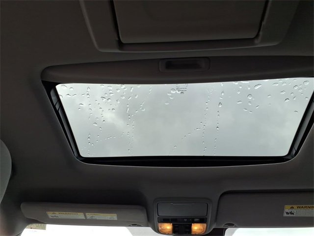 Used 2020 Honda Pilot Touring image 10