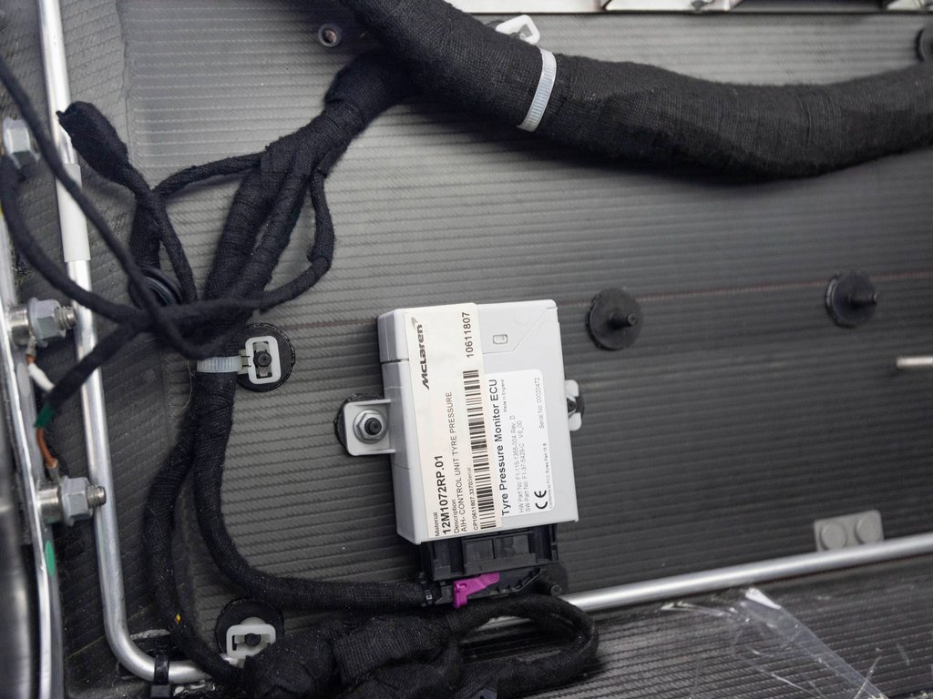 Used 2015 McLaren P1 image 44