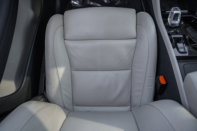 Used 2023 Volvo XC40 B5 Plus w/ Climate Package image 30