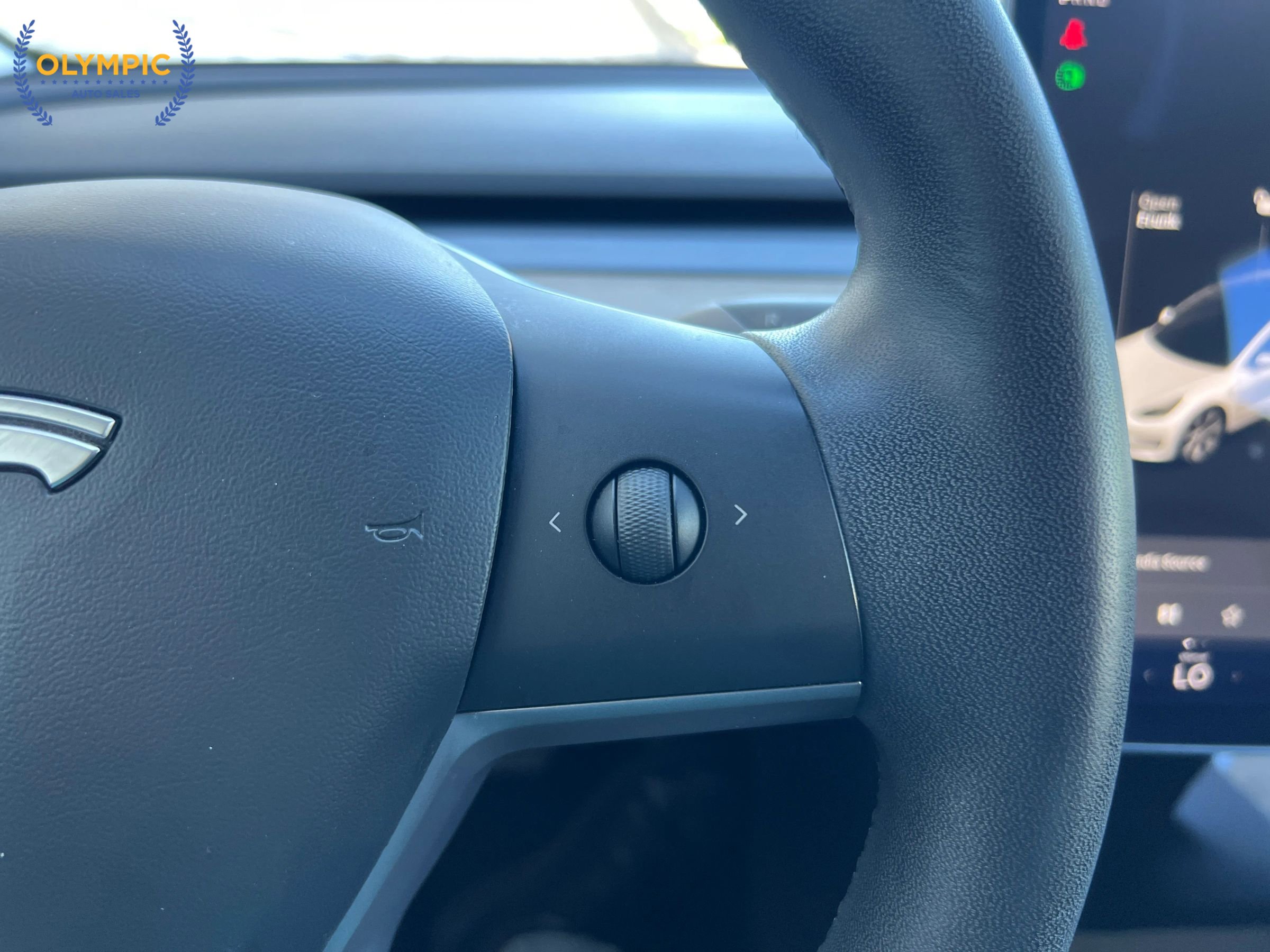 Used 2020 Tesla Model 3 Standard Range RWD image 25