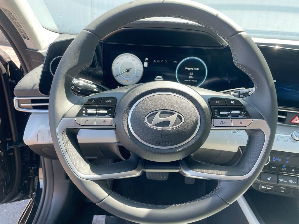 New 2025 Hyundai Elantra Limited image 39