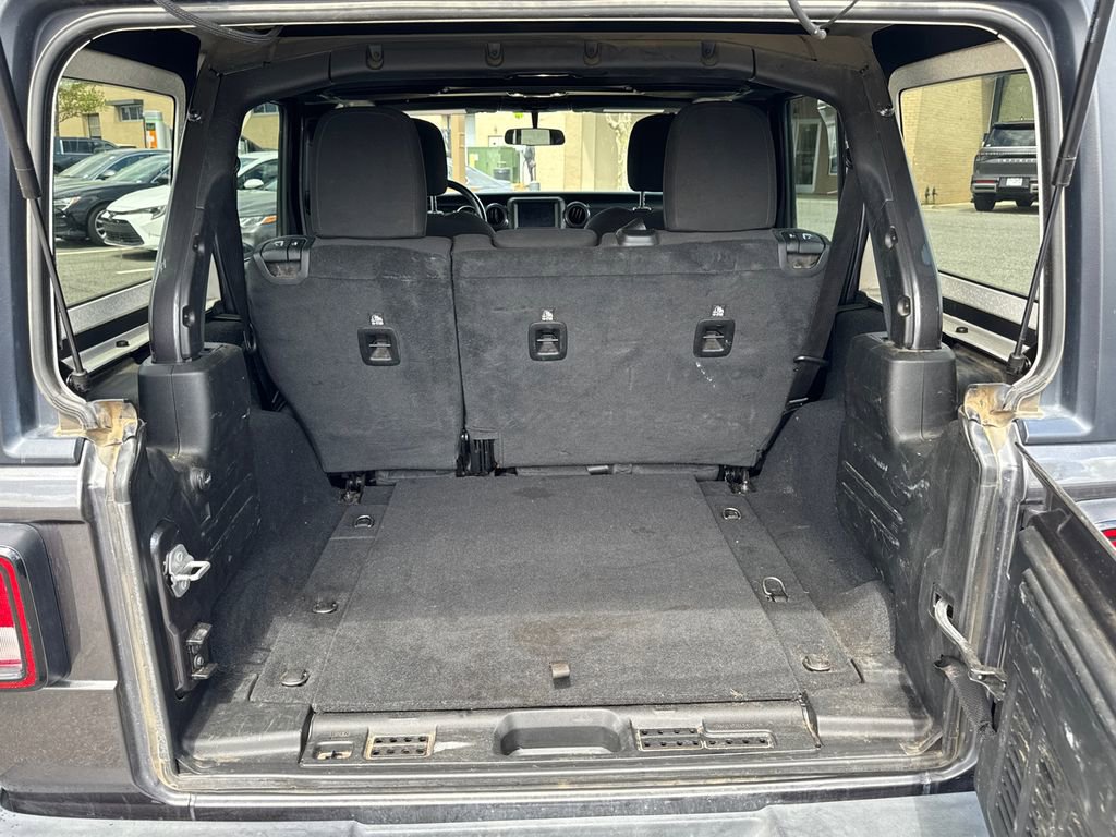 Used 2021 Jeep Wrangler Unlimited Sport AWD/4WD image 18