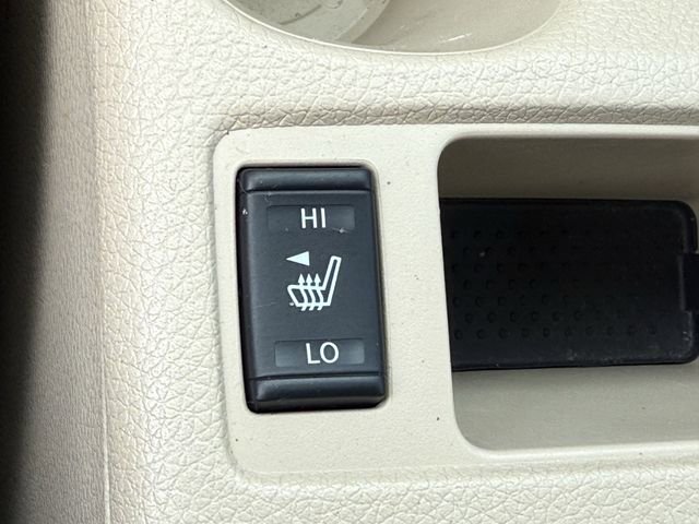 Used 2016 Nissan Rogue SL w/ SL Premium Package FWD image 32