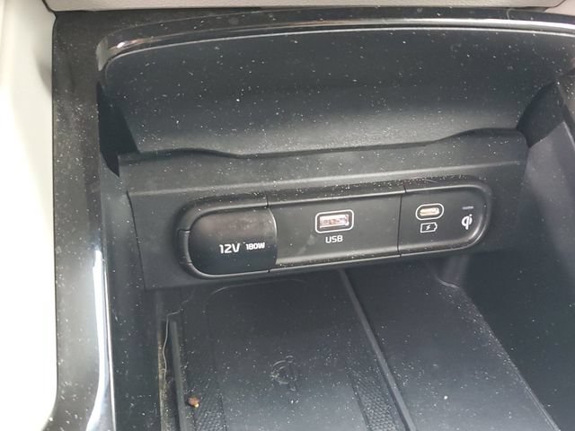 Used 2024 Kia Telluride EX w/ EX Captain's Chair Package FWD image 31