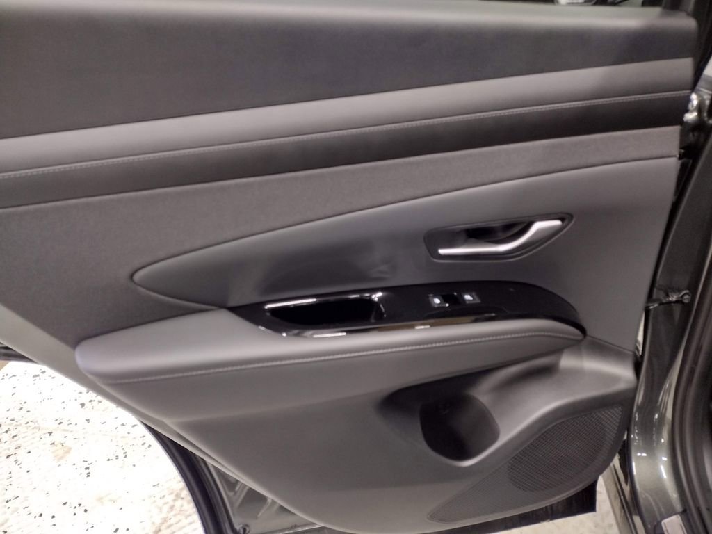 New 2026 Hyundai Tucson Limited image 27