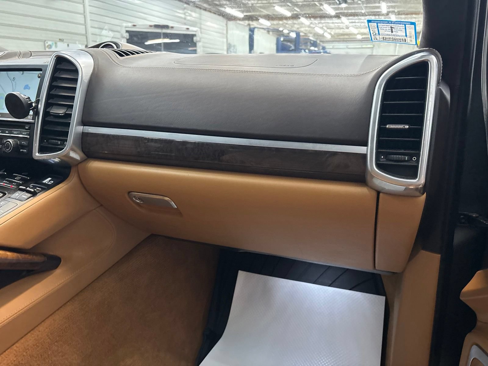 Used 2015 Porsche Cayenne Turbo AWD/4WD image 29