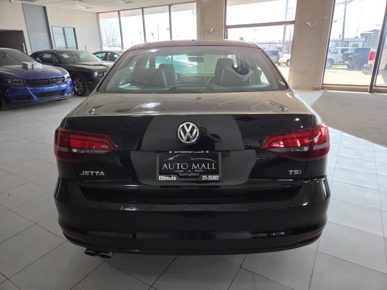 Used 2018 Volkswagen Jetta Wolfsburg Edition image 6