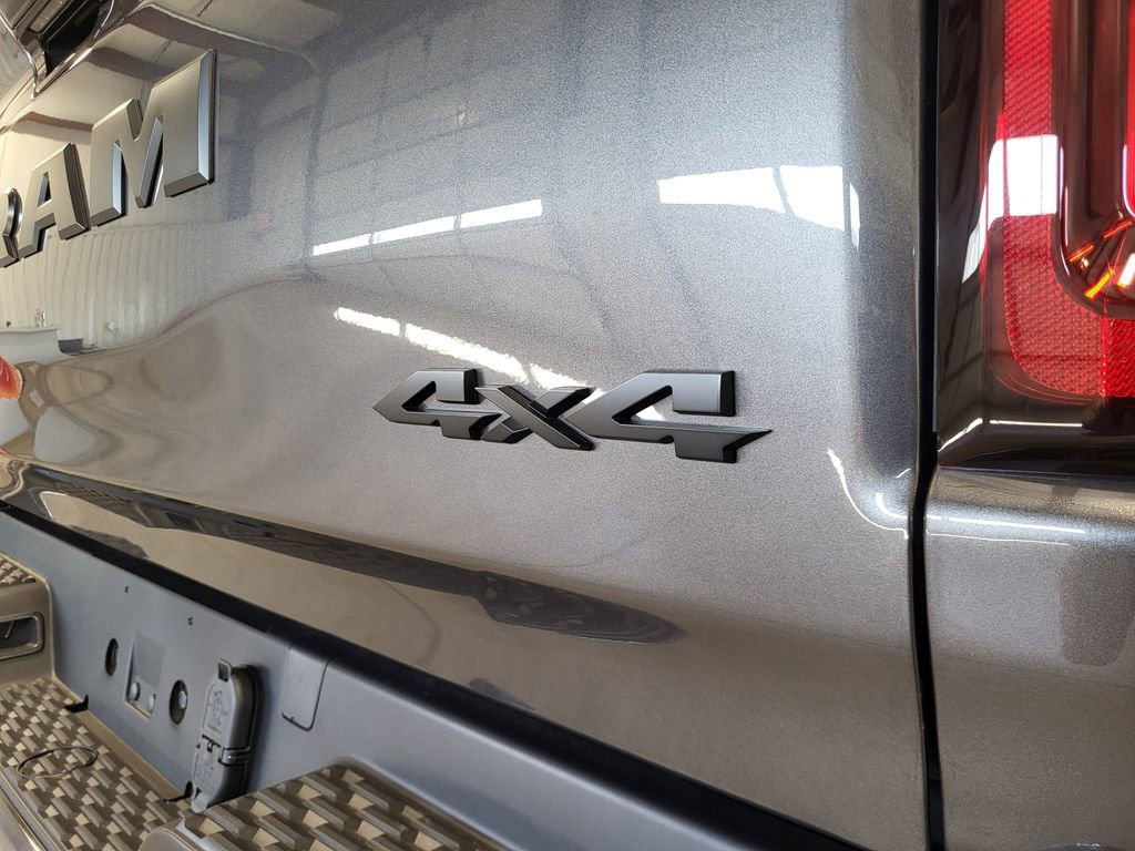 New 2026 RAM 1500 4x4 Crew Cab image 16