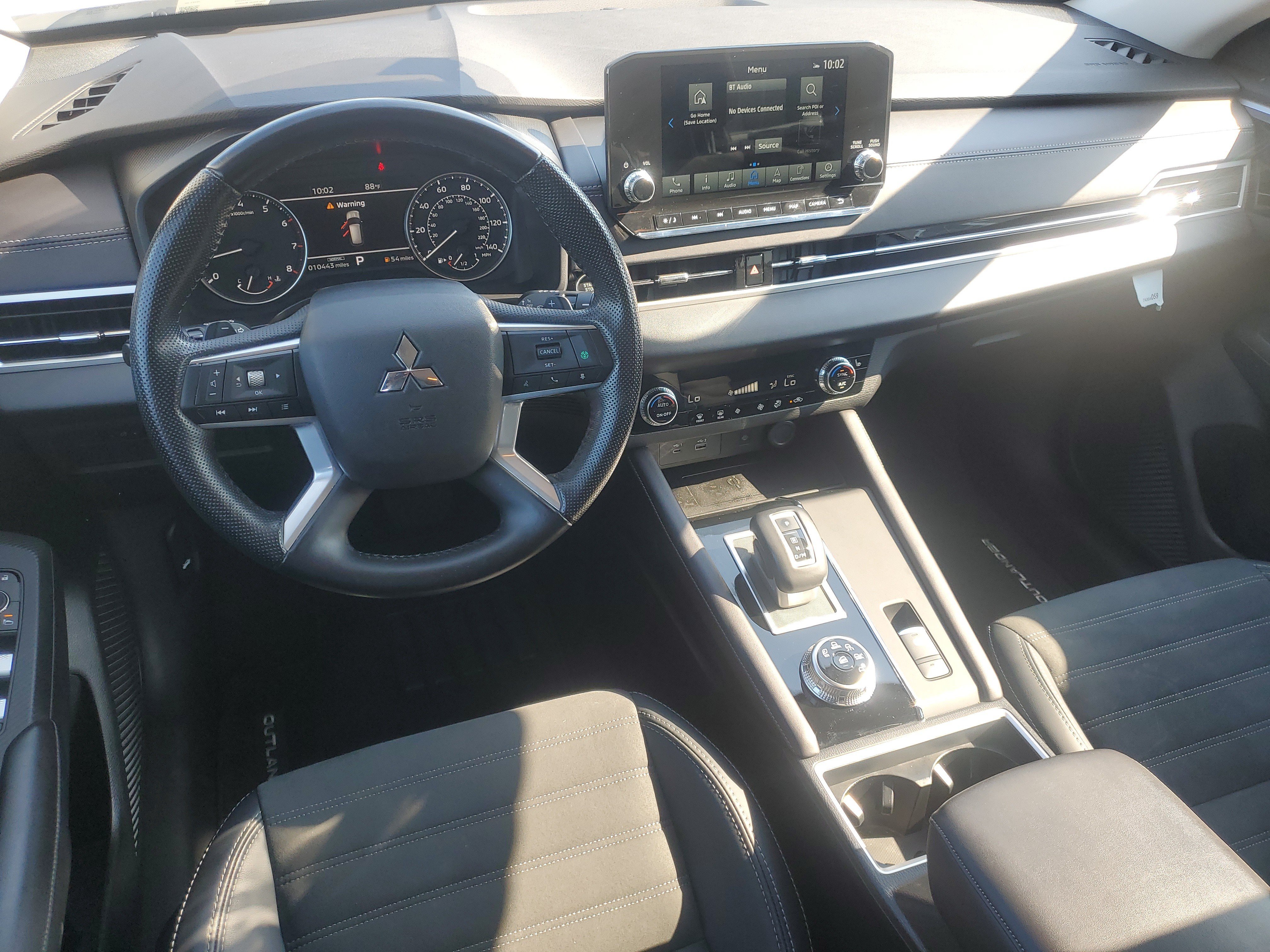 Used 2024 Mitsubishi Outlander SE FWD image 10