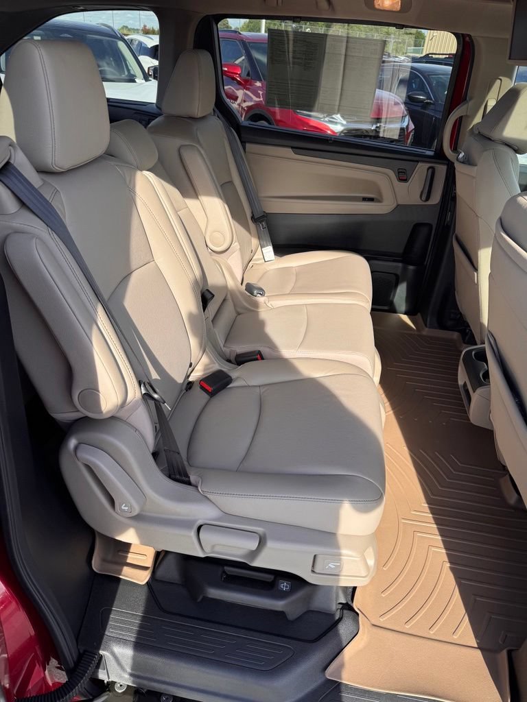 Used 2022 Honda Odyssey Touring image 13