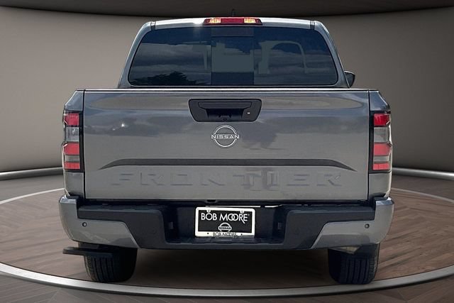 Used 2025 Nissan Frontier SV RWD image 4