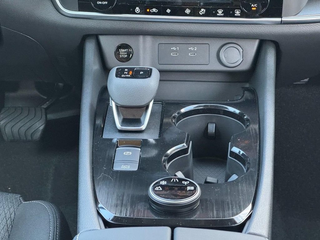 New 2026 Nissan Rogue SV AWD/4WD image 9