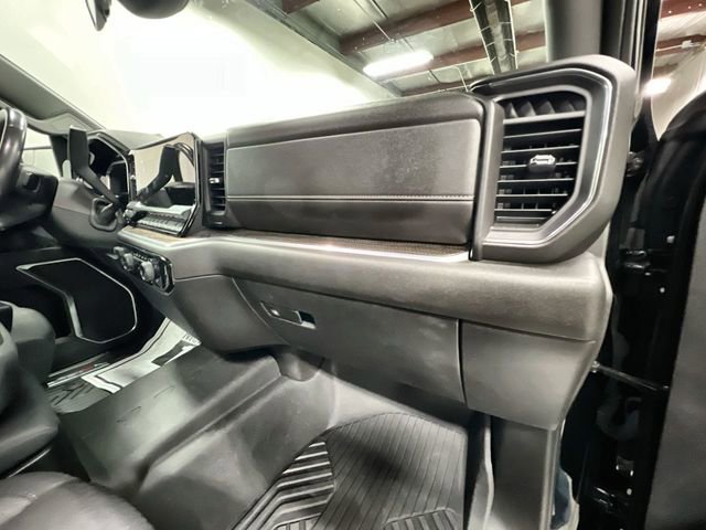 Certified 2022 Chevrolet Silverado 1500 RST AWD/4WD image 28