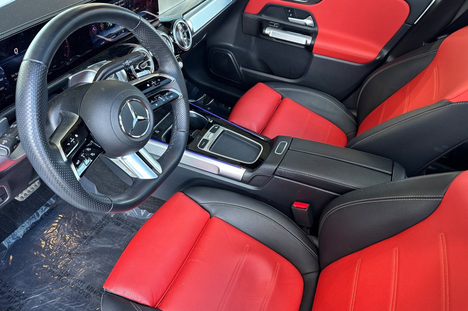Used 2024 Mercedes-Benz GLB 250 image 4