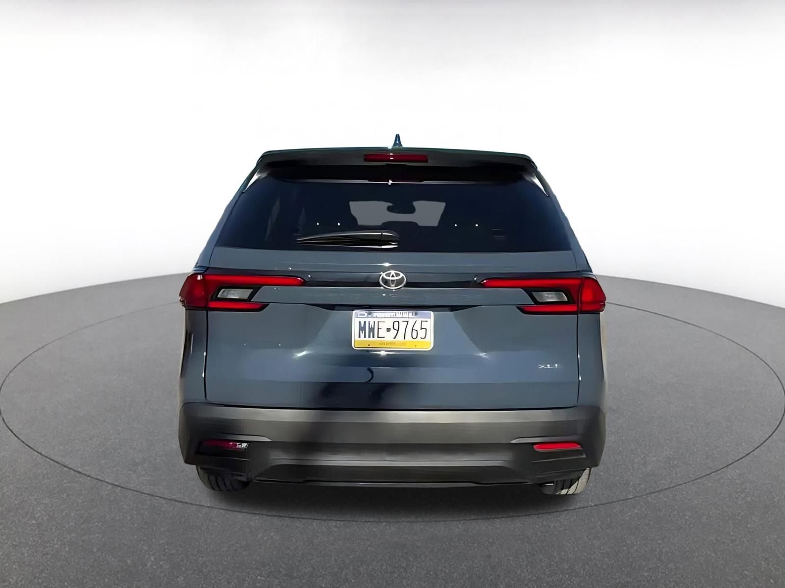 Used 2025 Toyota Grand Highlander FWD image 12