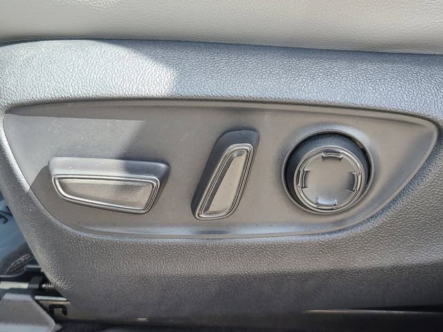 Used 2023 Toyota Sienna XLE FWD image 21