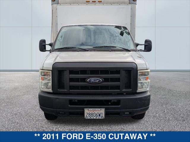 Used 2011 Ford E-350 and Econoline 350 Super Duty RWD image 7