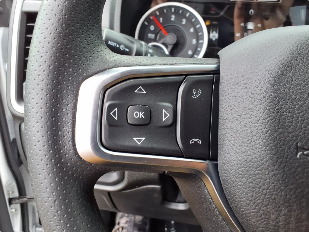 New 2026 RAM 1500 Express AWD/4WD image 13