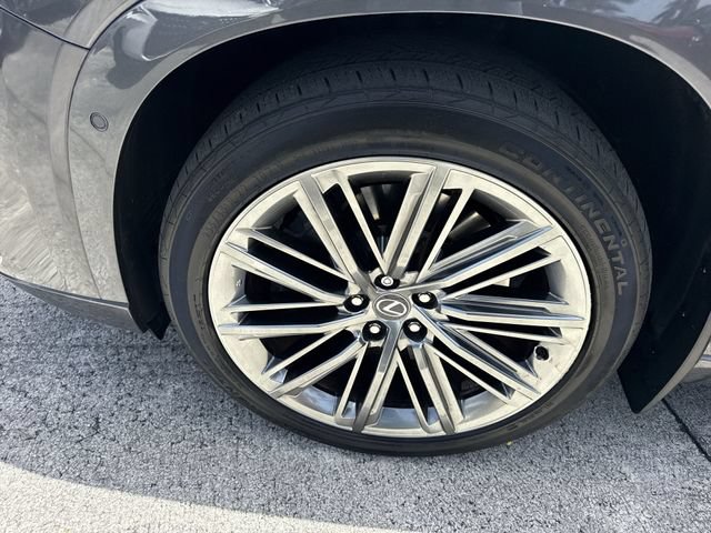 Certified 2025 Lexus TX 550h AWD Plug-In Hybrid w/ Technology Package image 10