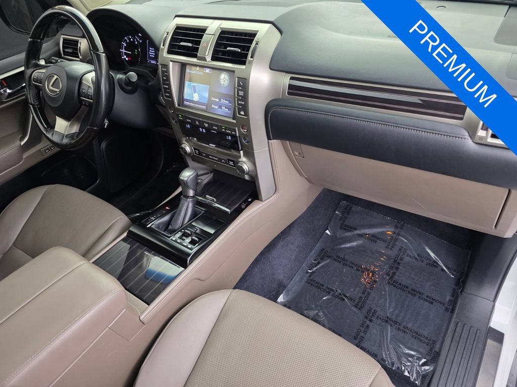 Used 2021 Lexus GX 460 Premium w/ Premium Package AWD/4WD image 32