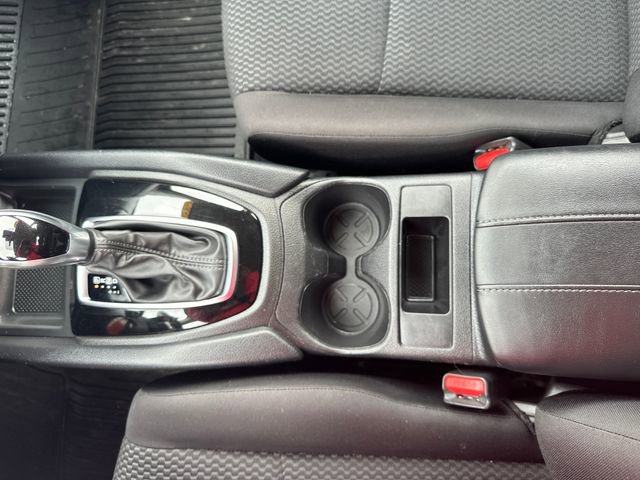 Used 2020 Nissan Rogue Sport S image 19