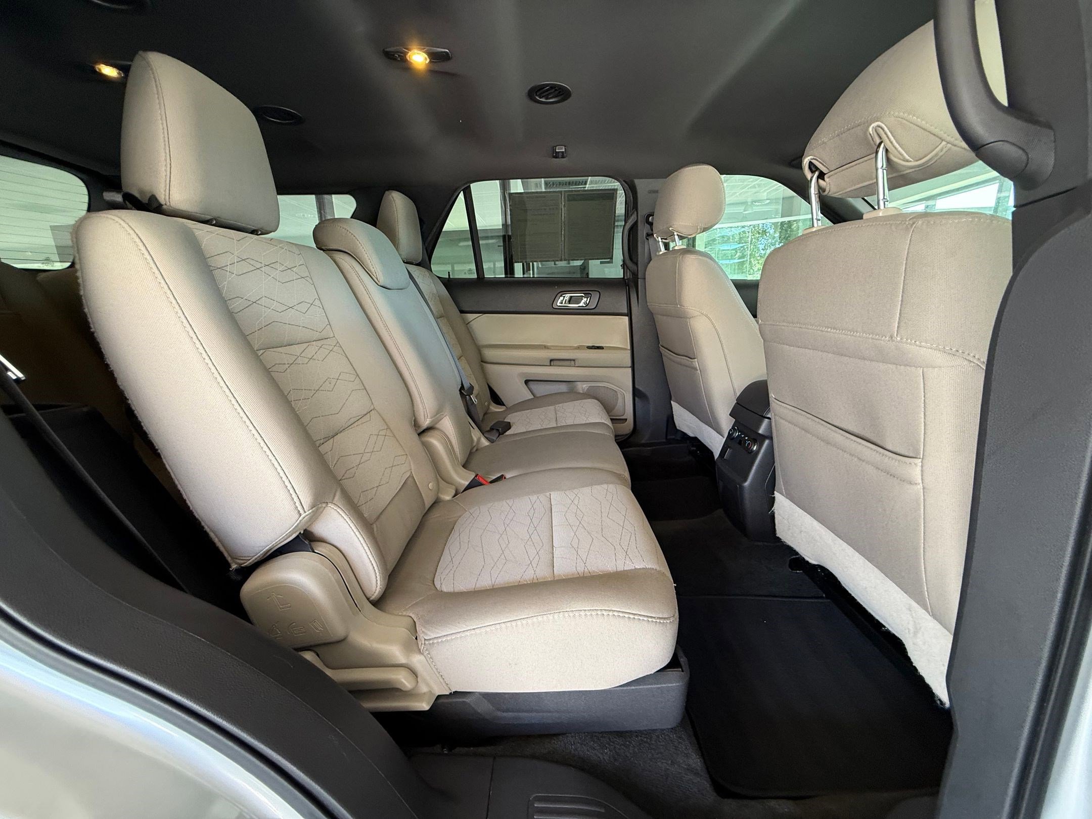 Used 2015 Ford Explorer FWD image 25