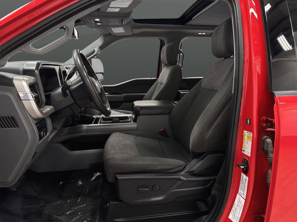 Used 2023 Ford F250 XLT w/ XLT Premium Package image 4