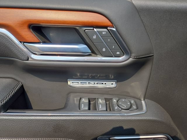 Used 2022 GMC Sierra 1500 Denali AWD/4WD image 16