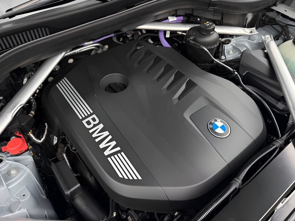 New 2026 BMW X5 xDrive40i w/ M Sport Package AWD/4WD image 26