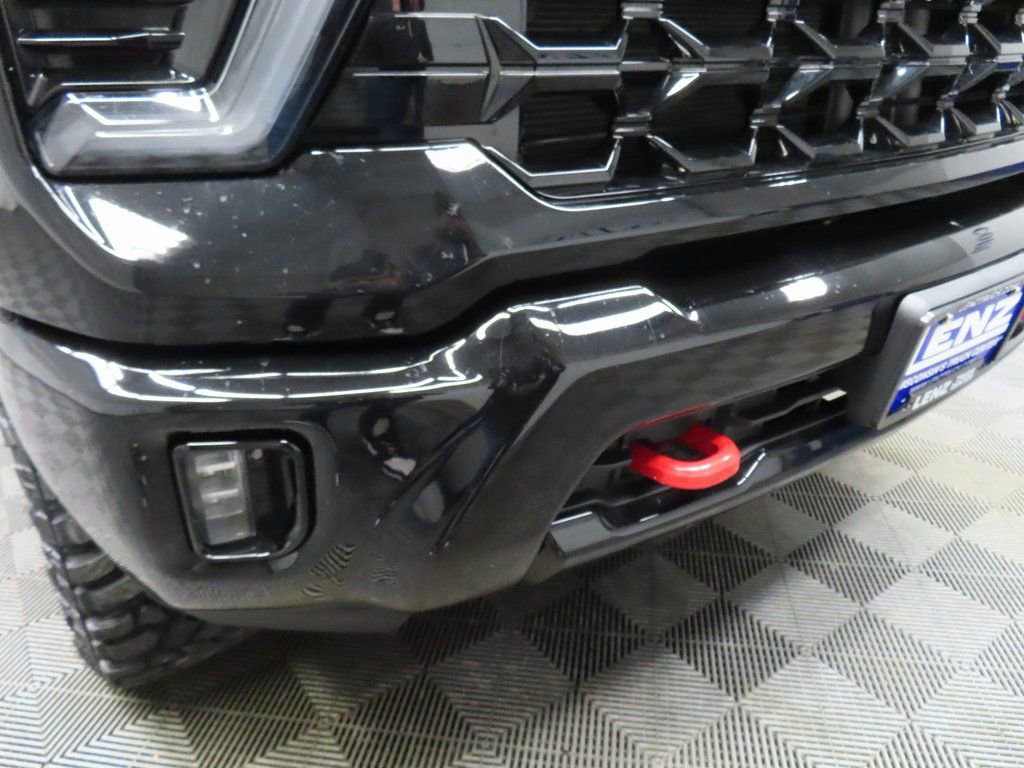 Used 2024 Chevrolet Silverado 2500 ZR2 w/ Technology Package image 57