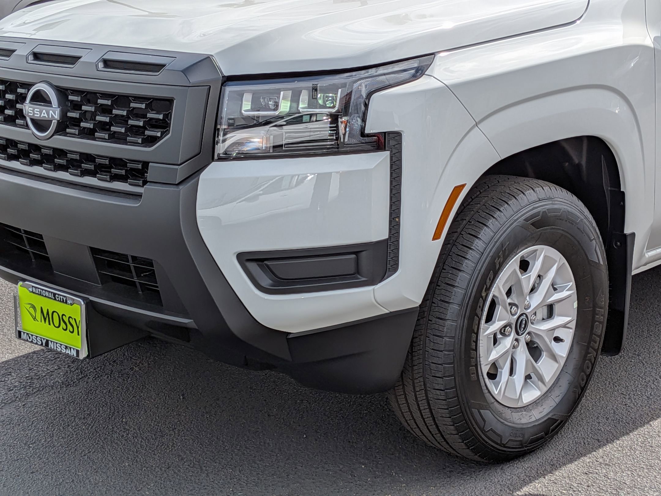 New 2026 Nissan Frontier S image 10