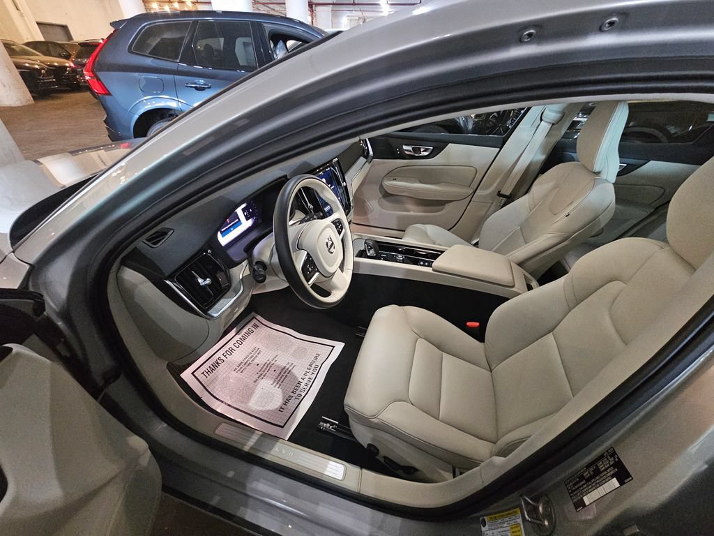 Certified 2025 Volvo S60 B5 Plus AWD/4WD image 19