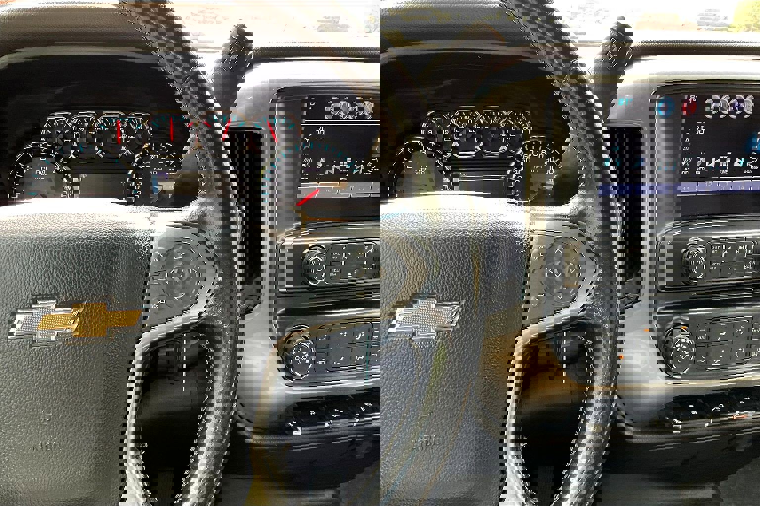 Used 2019 Chevrolet Silverado 2500 LT image 13