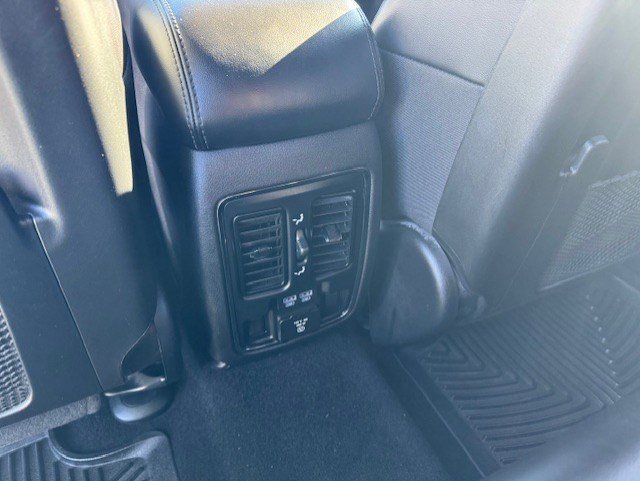 Used 2021 Jeep Grand Cherokee Limited AWD/4WD image 28