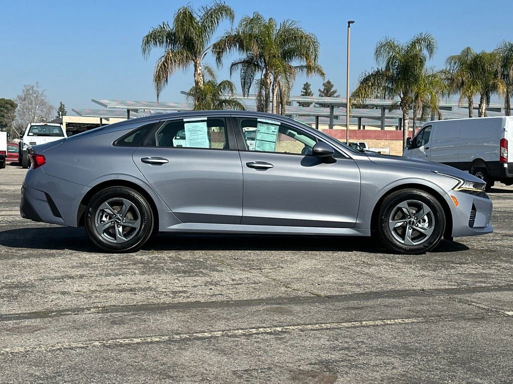 Used 2022 Kia K5 LX FWD image 2