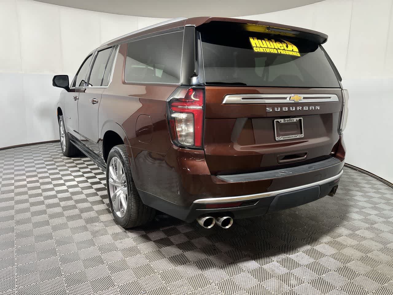 Used 2023 Chevrolet Suburban High Country AWD/4WD image 6