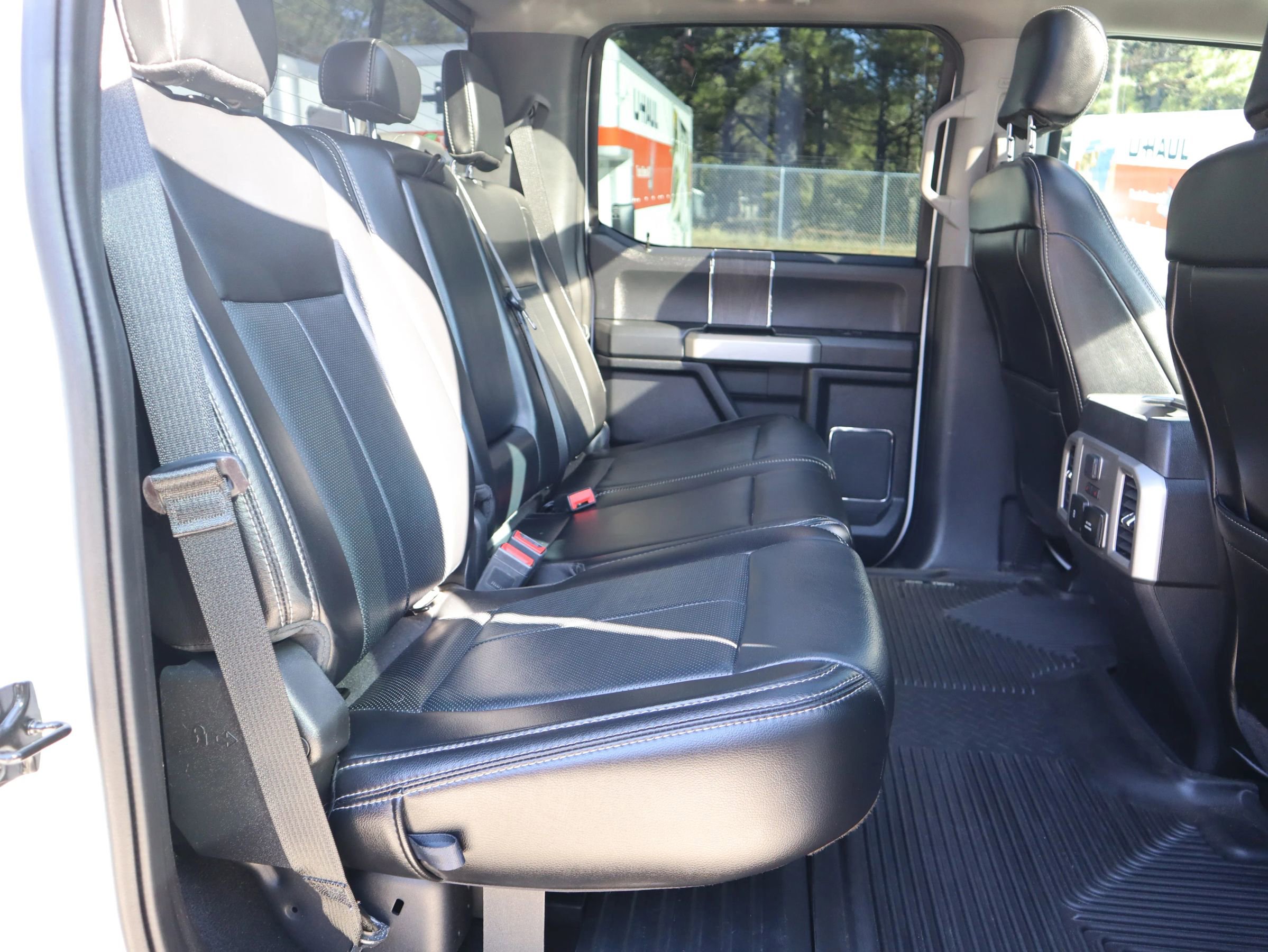 Used 2020 Ford F350 Lariat w/ Lariat Ultimate Package image 30