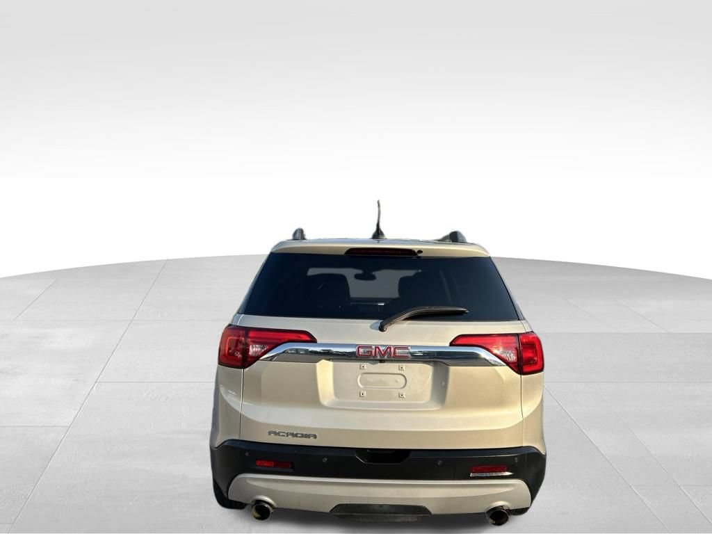 Used 2017 GMC Acadia SLT FWD image 4