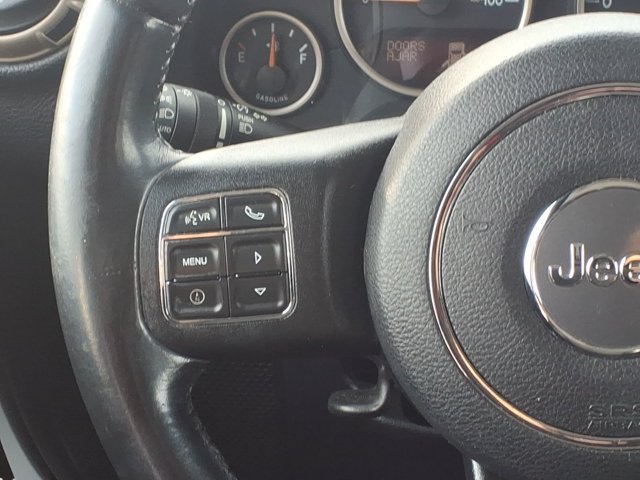 Used 2016 Jeep Wrangler Unlimited Sahara AWD/4WD image 12