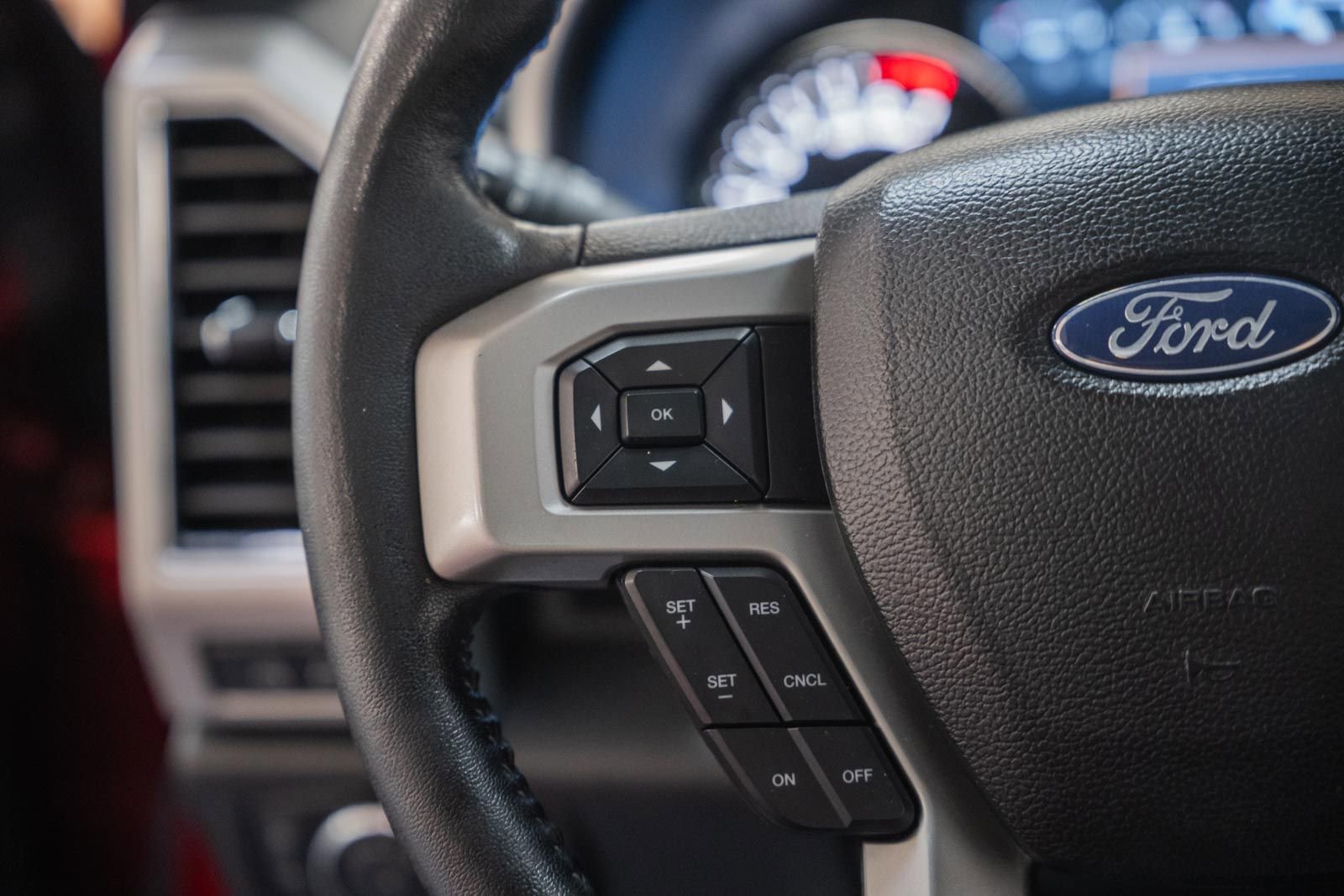 Used 2018 Ford F150 Lariat w/ Heavy-Duty Payload Package image 37