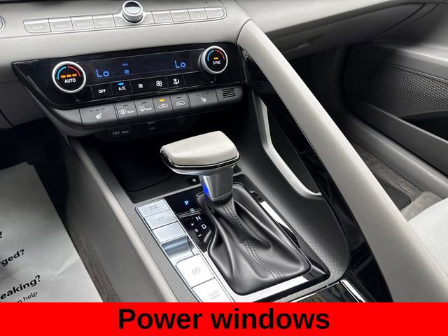 Used 2024 Hyundai Elantra SEL w/ Convenience Package FWD image 21