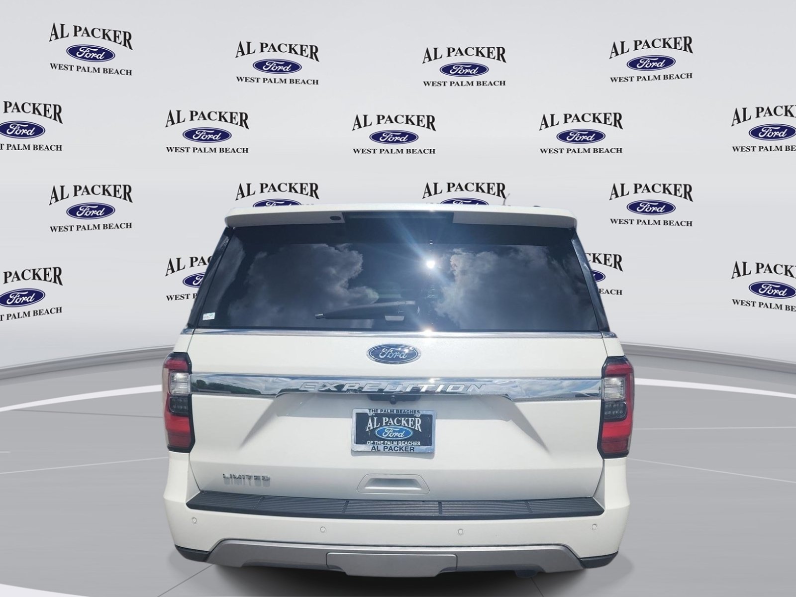 Used 2021 Ford Expedition Limited RWD image 5