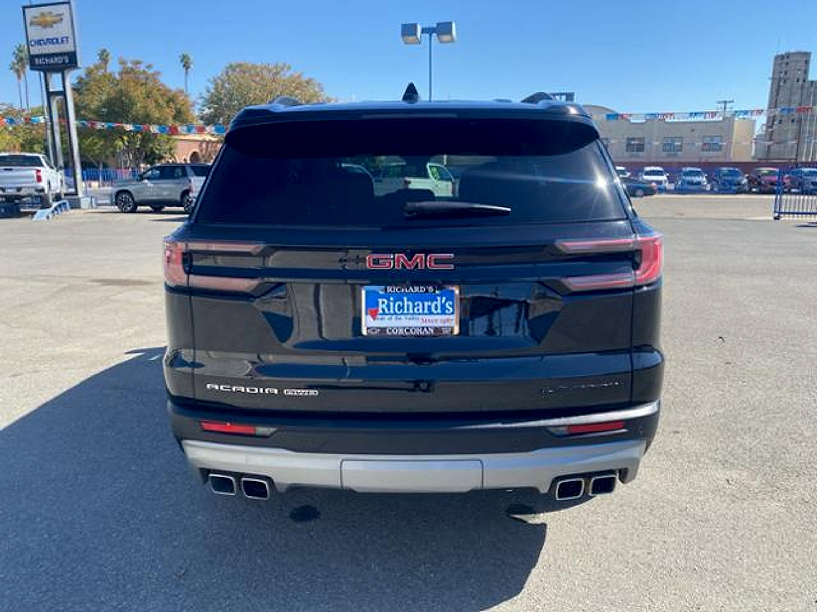 Used 2025 GMC Acadia Elevation AWD/4WD image 9