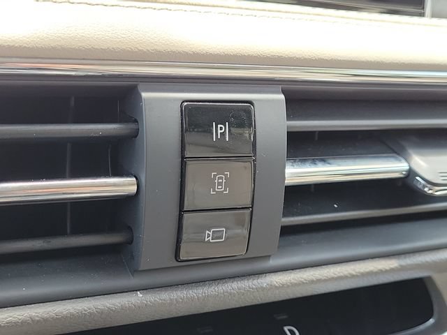 Certified 2022 Lincoln Corsair Reserve FWD image 28