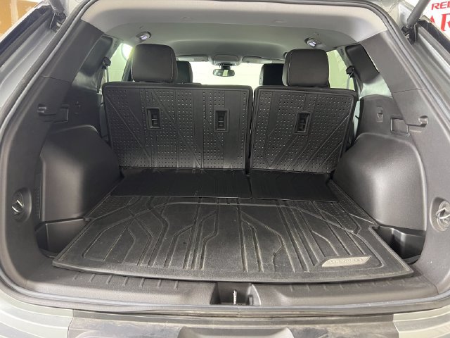 Used 2024 Chevrolet Blazer LT w/ Convenience Package FWD image 21
