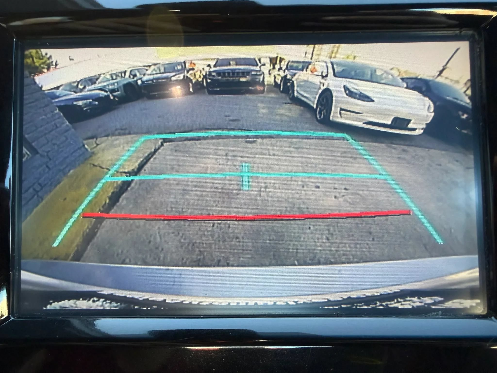 Used 2018 Toyota Camry LE FWD image 16